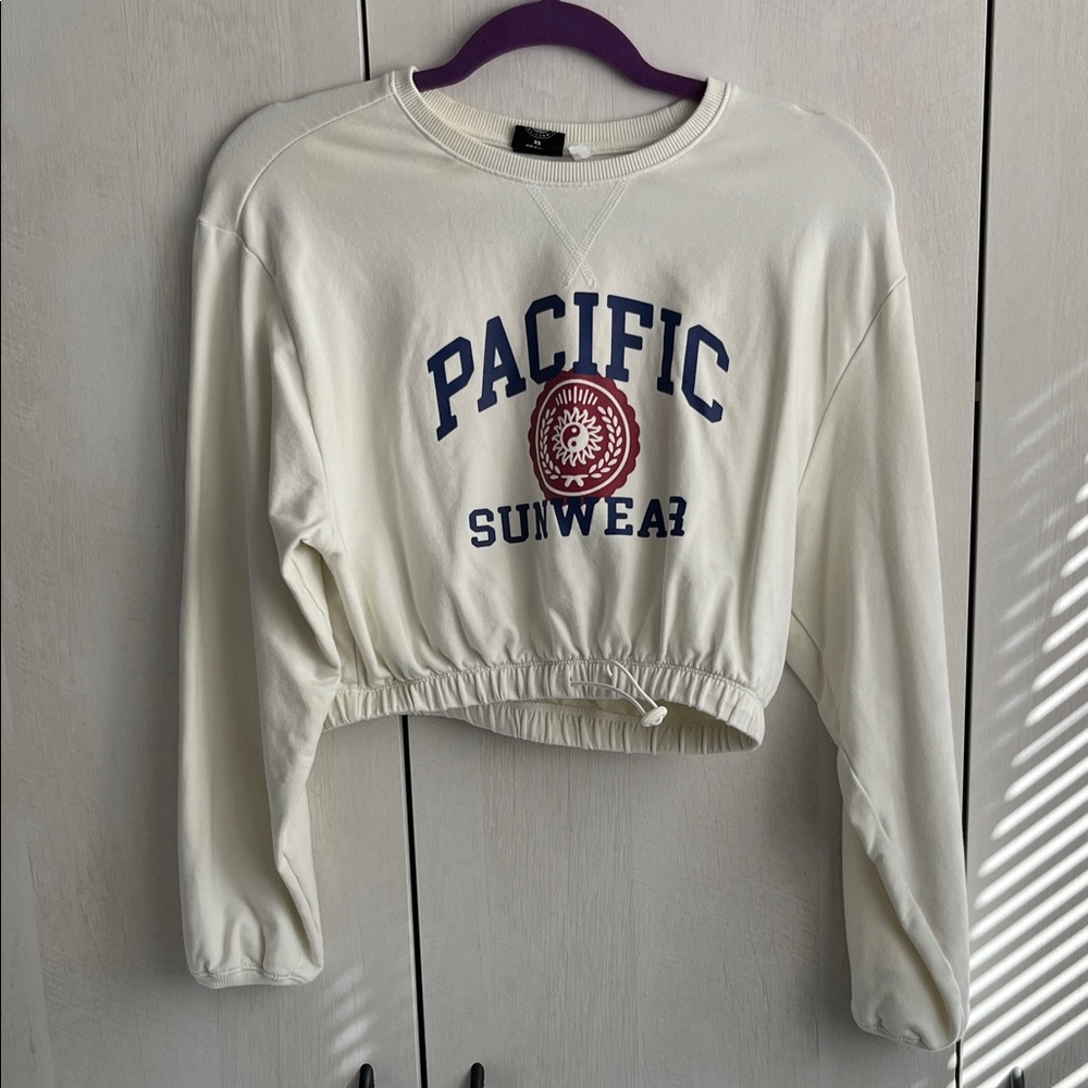 PacSun Cream Cropped Sweatshirt